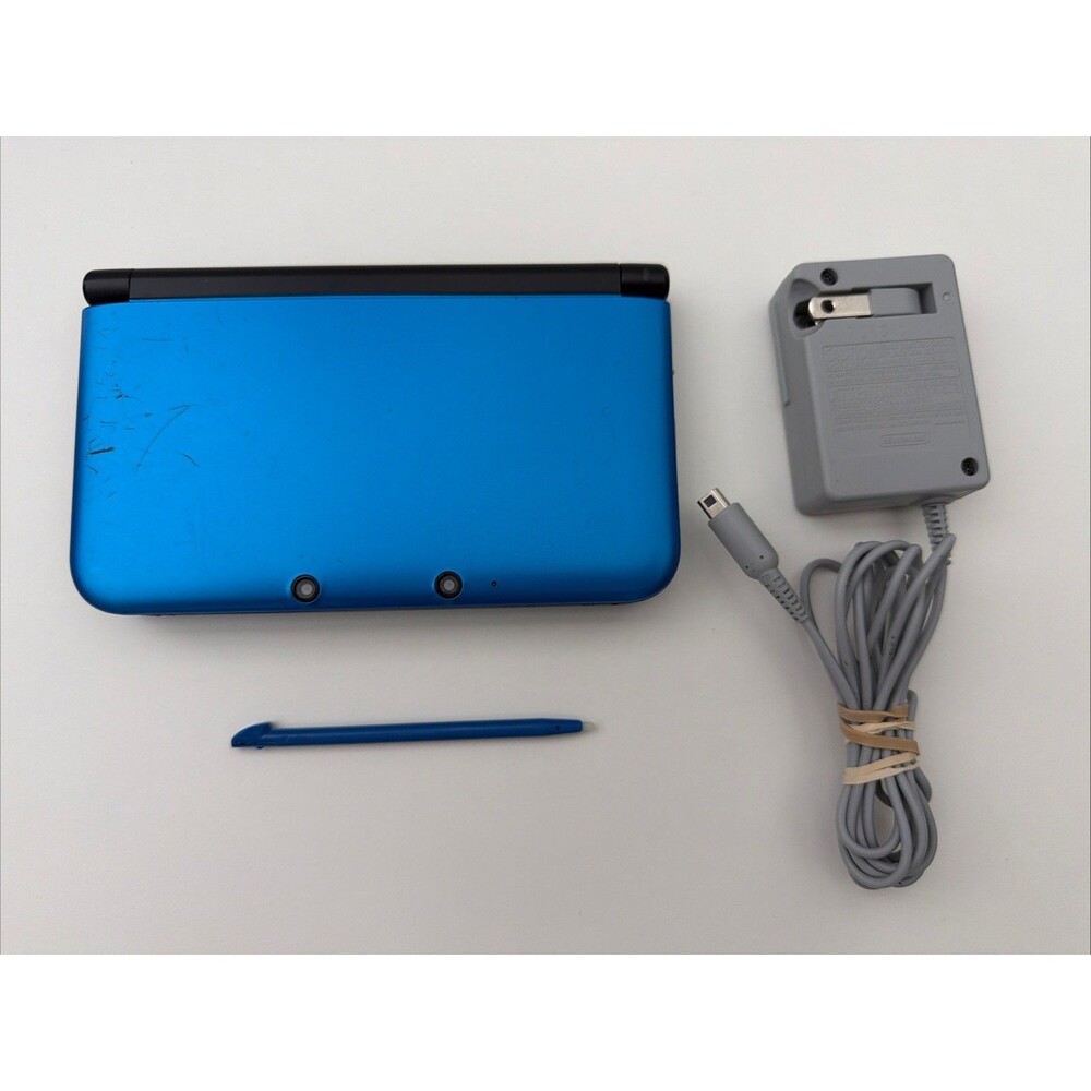 Nintendo 3DS XL Blue/Black Handheld Game Console Lot Bundle-Cleaned-Tested